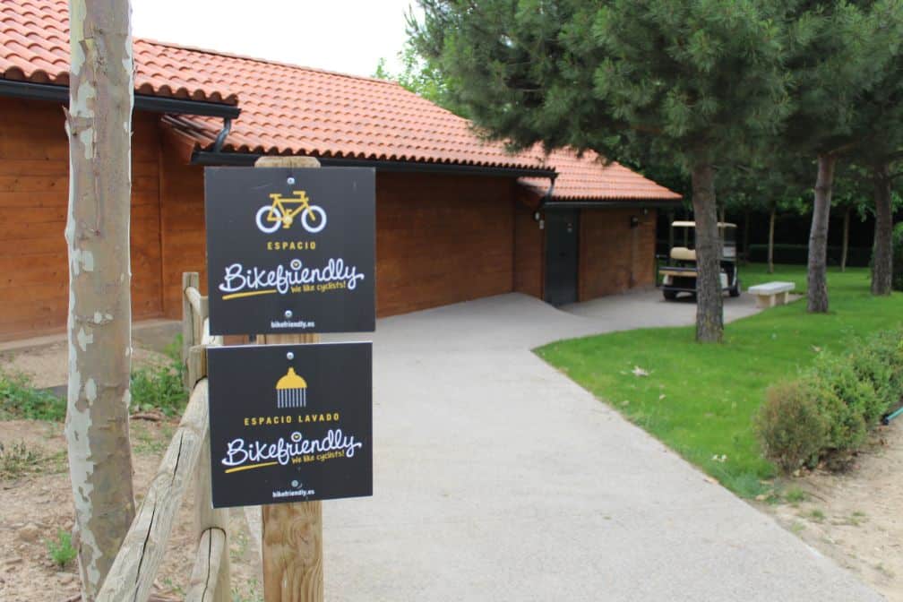 Bikefriendly natura resorts alojamiento bikefriendly rioja espacio bicis 01